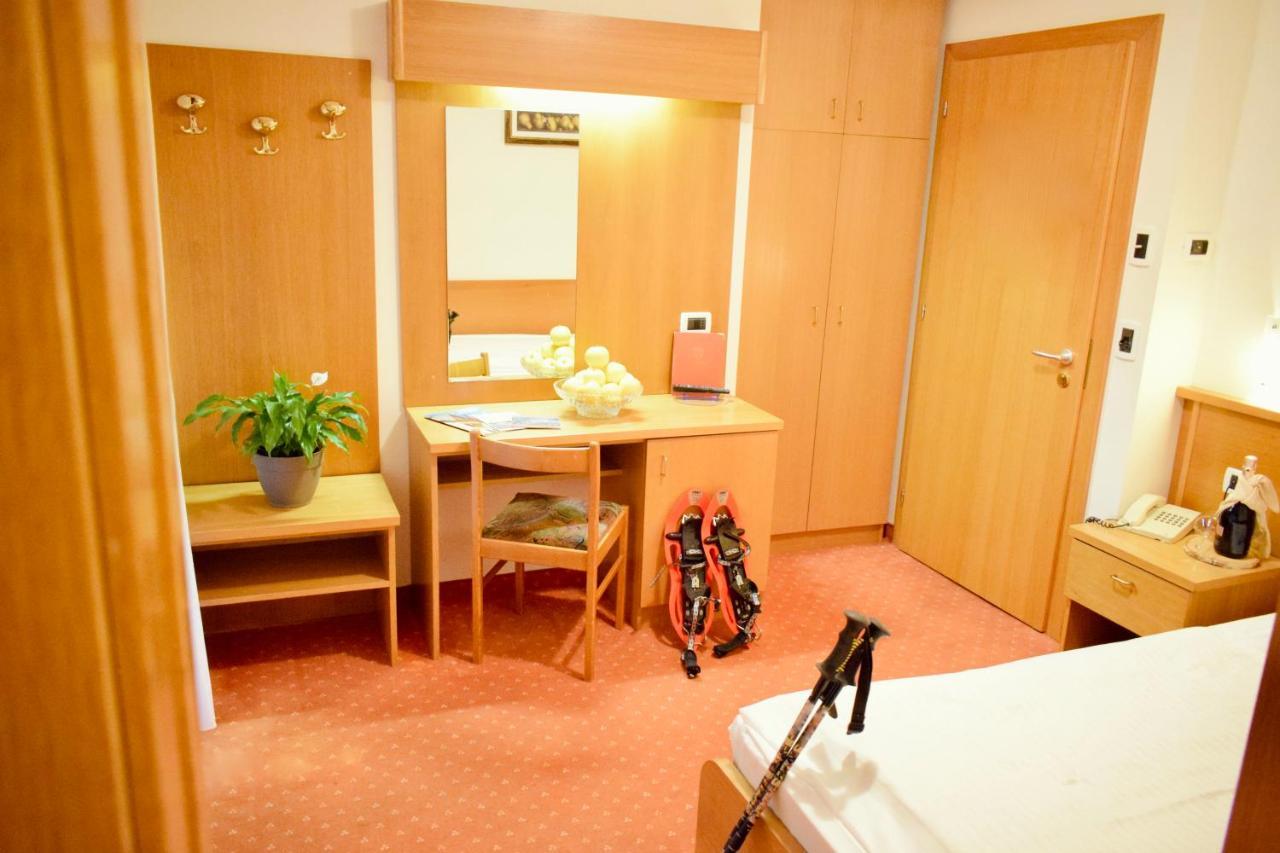 Hotel Waldheim Sarnonico المظهر الخارجي الصورة